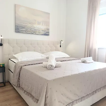 Luxury Nicole * Trogir