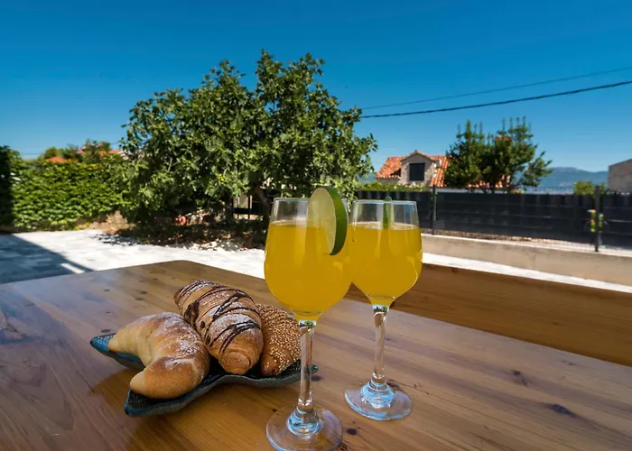 Luxury Nicole *