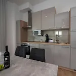 Luxury Nicole Apartment *