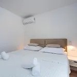 Luxury Nicole Apartment