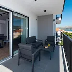 Luxury Nicole Apartment *