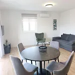Luxury Nicole Apartment