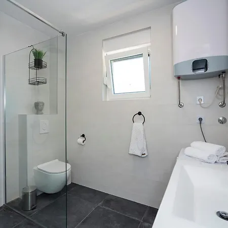 Luxury Nicole * Trogir