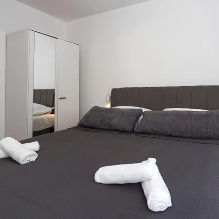 Luxury Nicole * Trogir