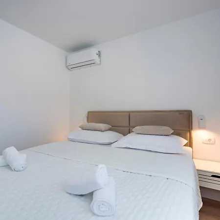 Luxury Nicole Apartment