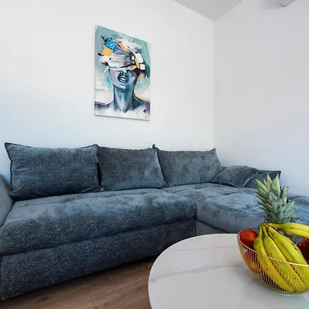Luxury Nicole Apartment