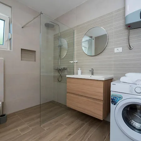 Luxury Nicole Apartment