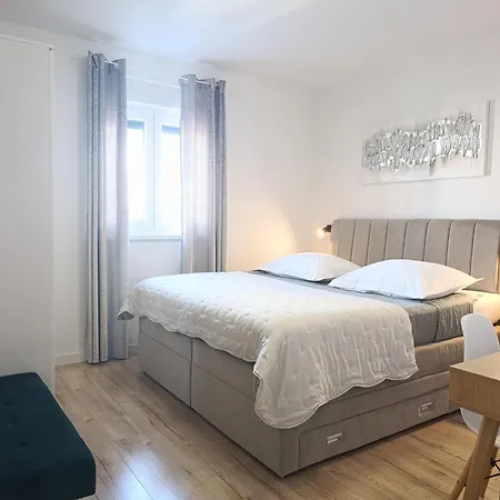 Luxury Nicole Apartamento *