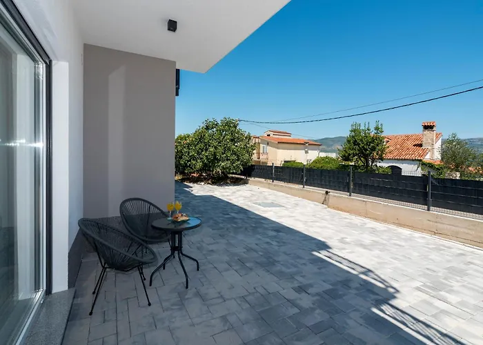 Luxury Nicole Апартаменты