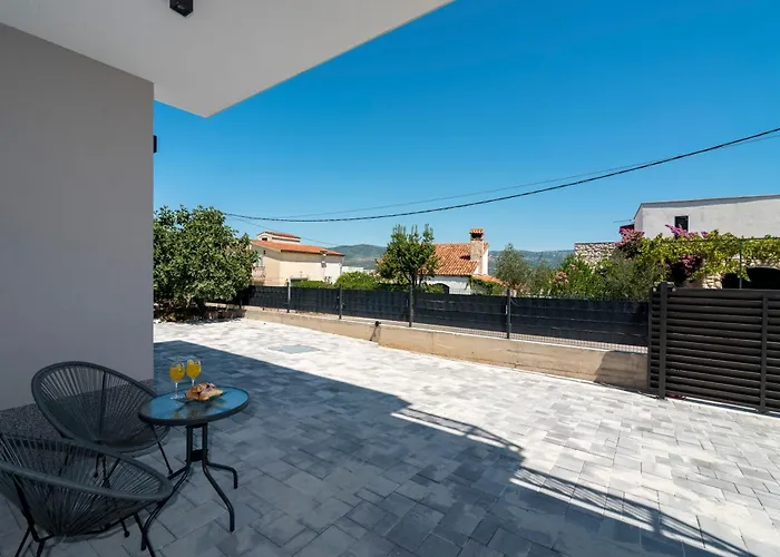 Апартаменты Luxury Nicole *