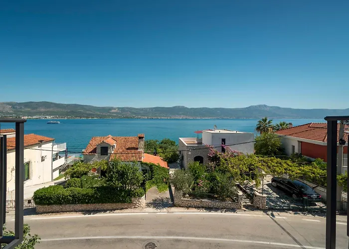 Апартаменты Luxury Nicole Трогир